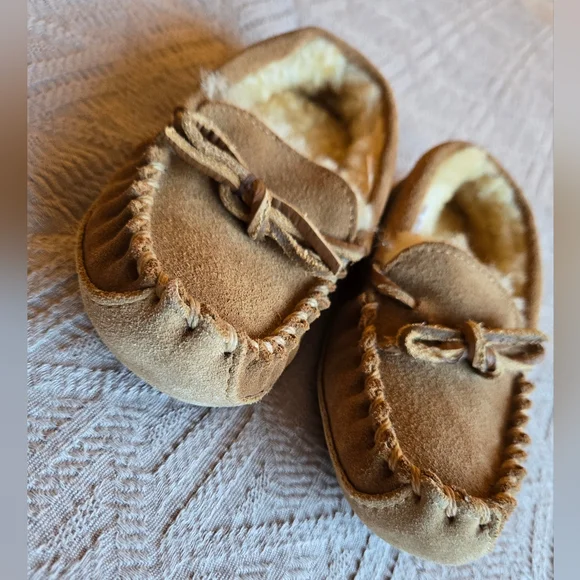 Kids Slippers L.L. Bean Moccasin Cozy Size 11 - Picture 6 of 6